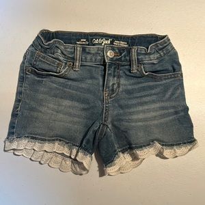 Cat and jack jean shorts 7/8 adjustable.